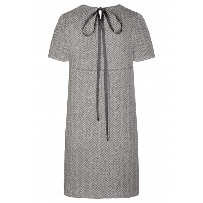Modernes Kleid JULIA mit stilvollem Fischgrätenmuster /