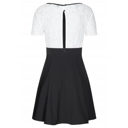 Modisches Kleid GRETA mit verführerischer Spitze /