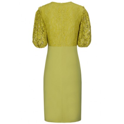 Elegantes Kleid UNA mit stilvollen Spitzen-Details /