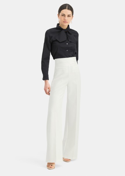 COREANA, WHITE Rückansicht