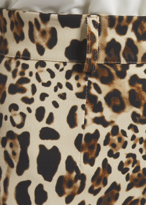 TRENALA, BLACK LEO 